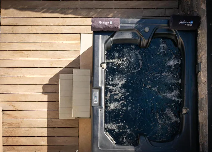 Radisson Blu Zaffron Resort, Santorini (Adults Only) Kamari 