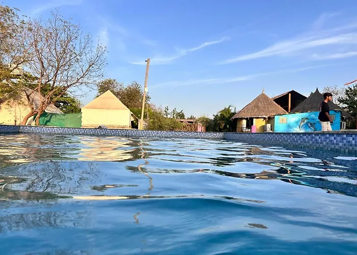 Van Vagdo Resort Garudeshwar