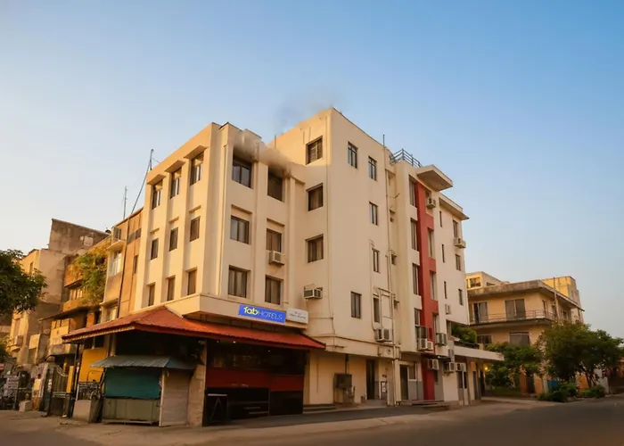 Fabhotel Blue Moon Home Stay New Delhi