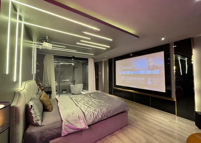 M&H Cinema Hotel TP. Hồ Chí Minh