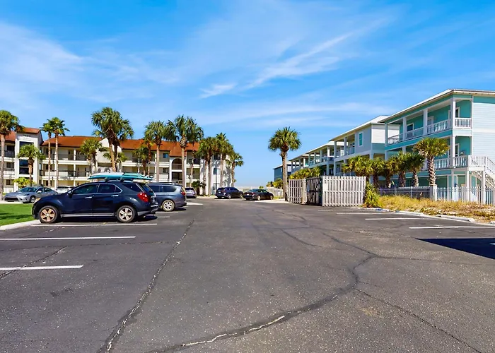 Sunset Harbor Palms 1-204 Hotel Navarre