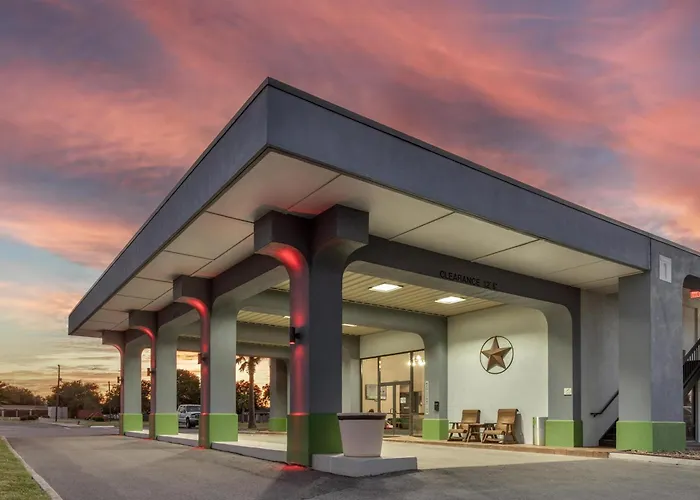 Surestay Studio By Best Western Victoria