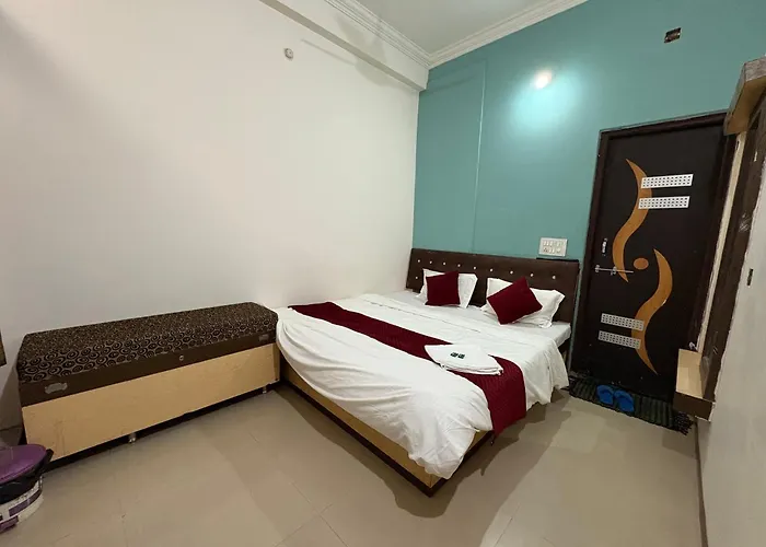 Hotel Chaitanya Maheshwar