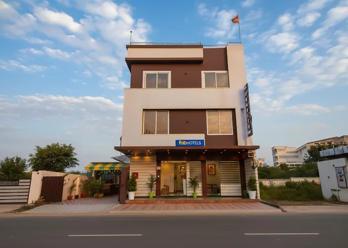 Fabhotel The Gravity Inn Indore