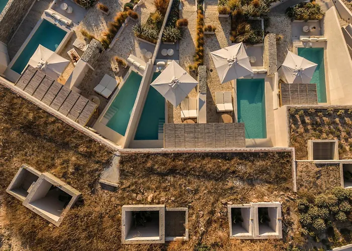 Solus Suites Milos Adamantas 