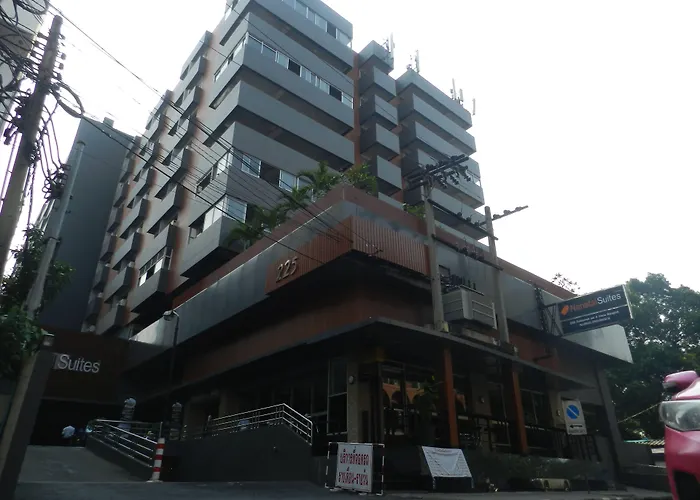 Nanatai Suites Bangkok
