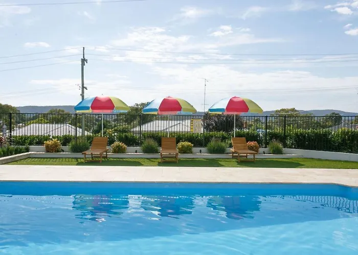 Crestview Tourist Park Hotel Queanbeyan