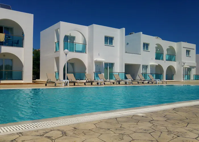 Kaos Hotel Apartments Ayía Nápa