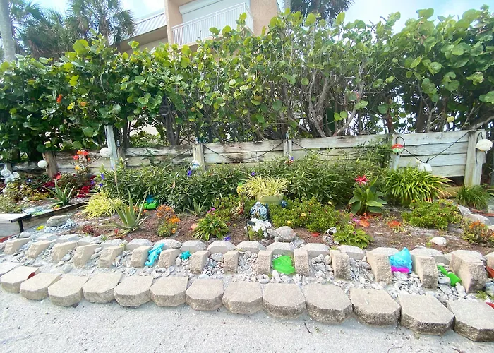 Nautical Watch Aparthotel Clearwater Beach