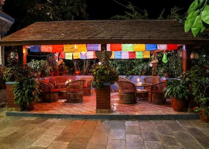 Hotel Silver Oaks Inn Pokhara