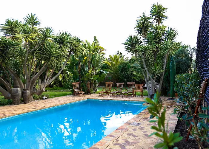 Secret Garden Guesthouse Bloubergstrand
