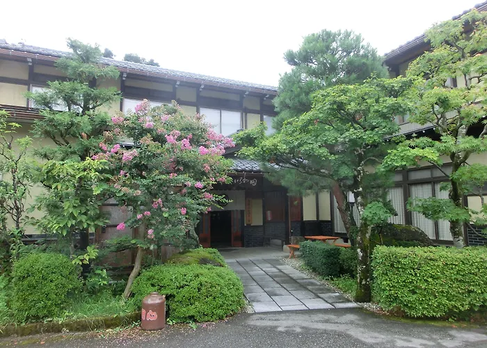 Minshuku Iwatakan Takayama 