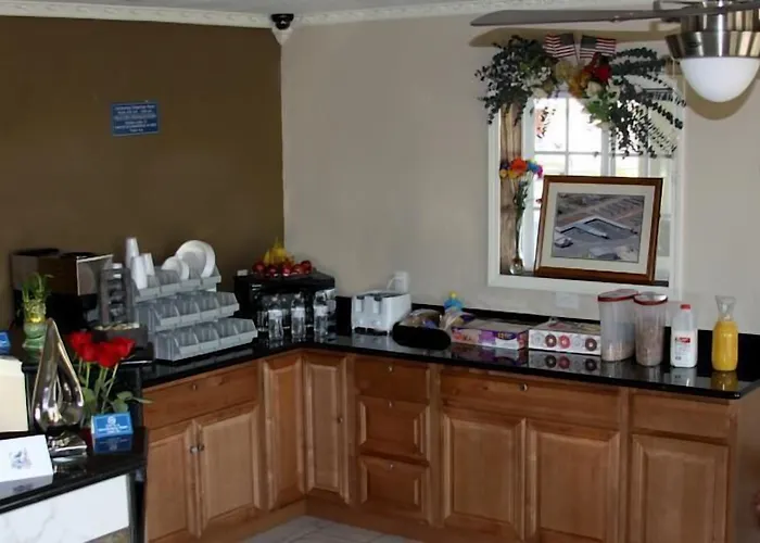 Executive Inn Snyder