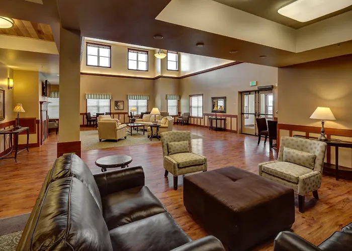Clarion Hotel & Suites Williston