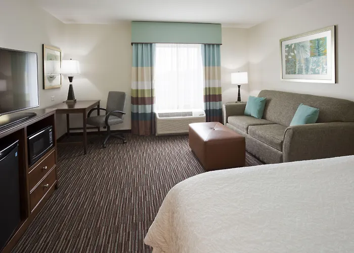 Hampton Inn & Suites Minneapolis West/ Minnetonka