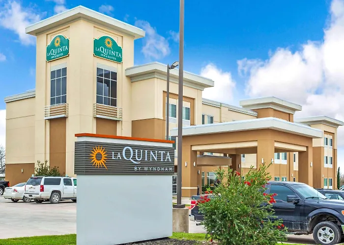 La Quinta By Wyndham Gonzales Tx Hotel