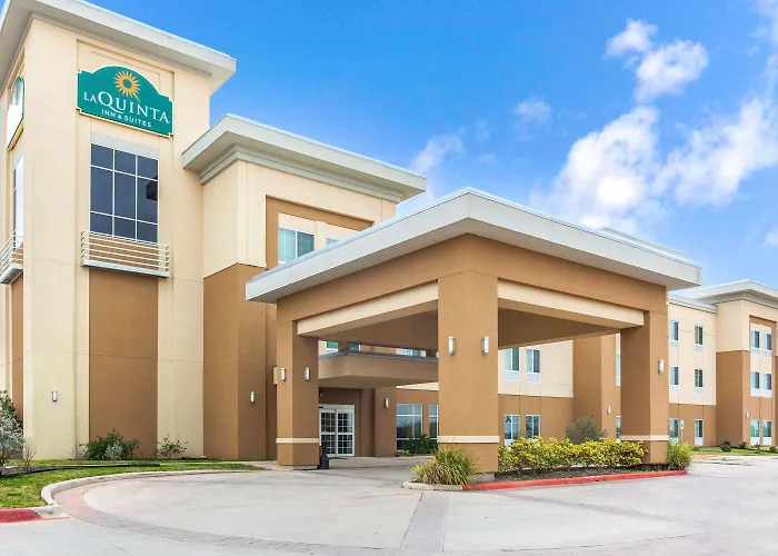 La Quinta By Wyndham Gonzales Tx Hotel