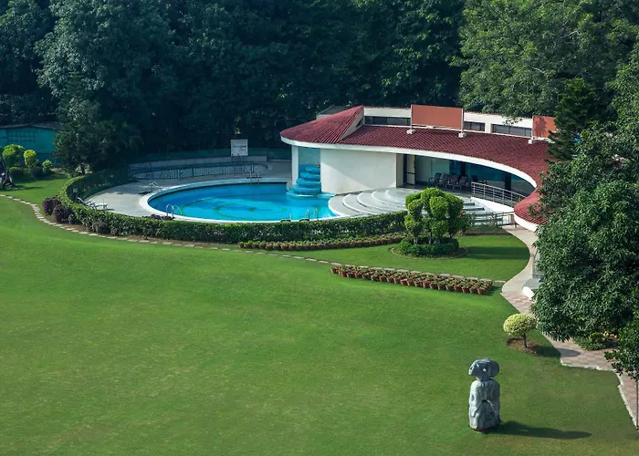 Hotel Mountview Chandigarh