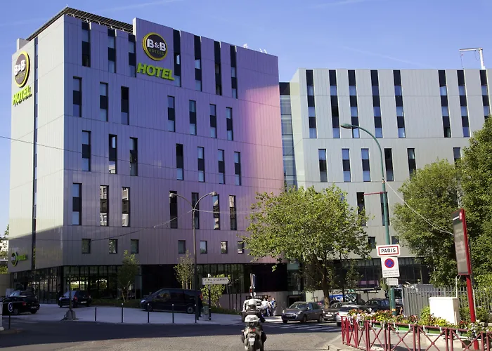 B&B HOTEL Paris Porte des Lilas