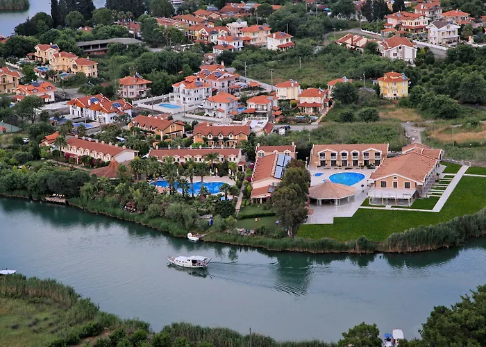 Holiday Hotel Dalyan