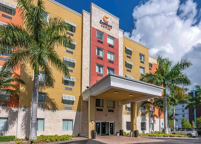 Comfort Suites Fort Lauderdale Airport South & Cruise Port Dania Beach