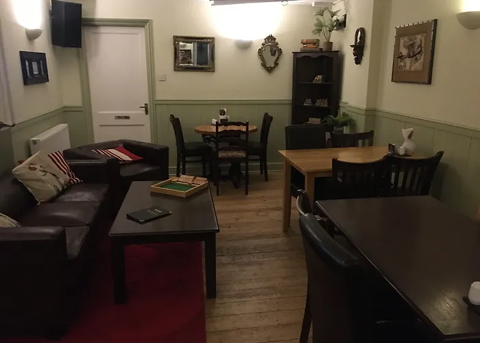 The Hollies Inn Westbury 