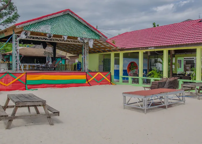 Roots Bamboo Beach Resort Negril