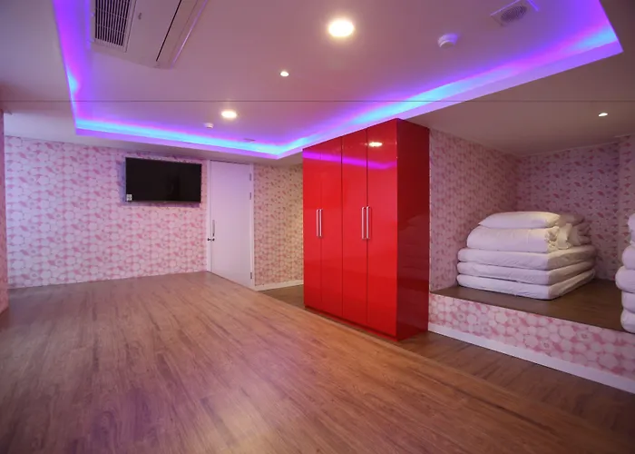 Myeongdong Mom House Hotel Seoul