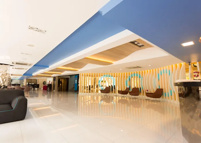 Grand Tower Inn Sathorn Hotel กรุงเทพมหานคร