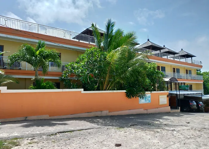 Balangan Paradise Hostel And Restaurant Jimbaran 