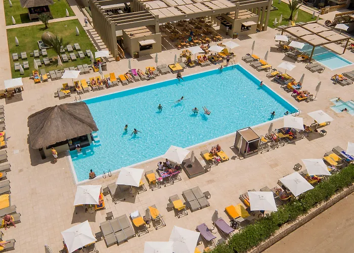 Hotel Oasis Salinas Sea Santa María