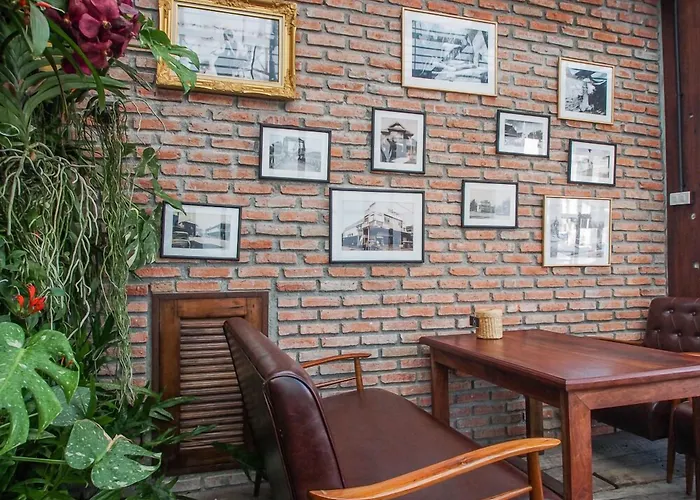 Nakorn De Sukhothai Hip Hotel