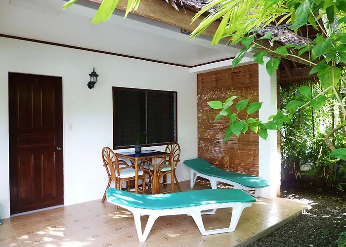Marcosas Cottages Resort Basdiot