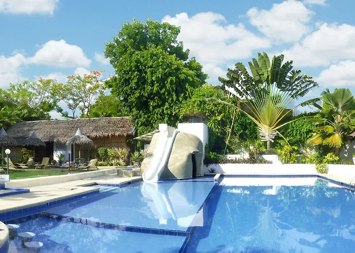 Marcosas Cottages Resort Basdiot