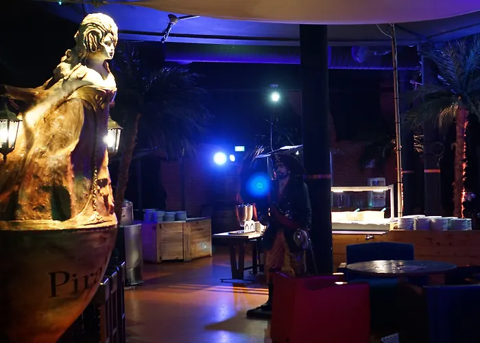 Hôtel Du Parc - Pirates Chasseneuil-du-Poitou