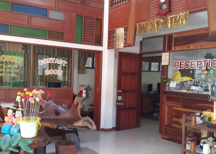 Rattana Guesthouse & Bungalow Chaweng Beach