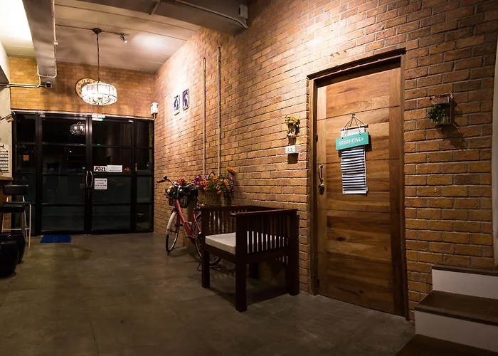 Sunshine Hostel Hua Hin