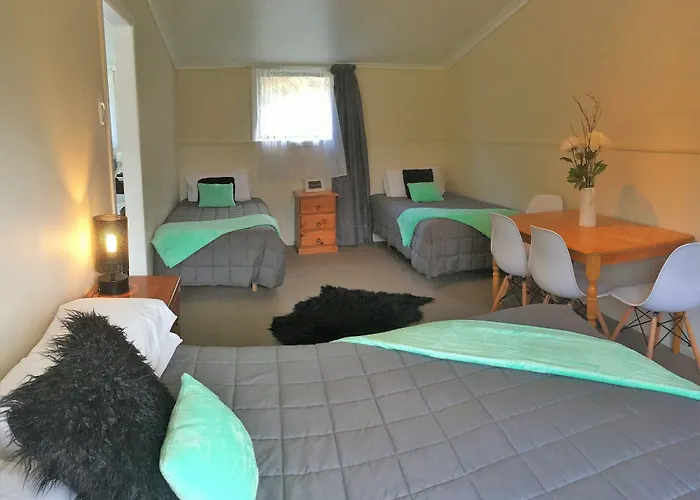 Opal Hot Springs & Holiday Park Matamata