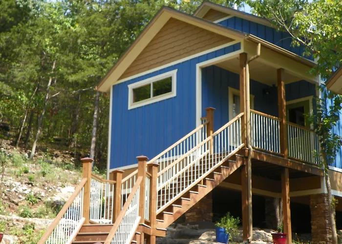 All Seasons Treehouse Village Eureka Springs