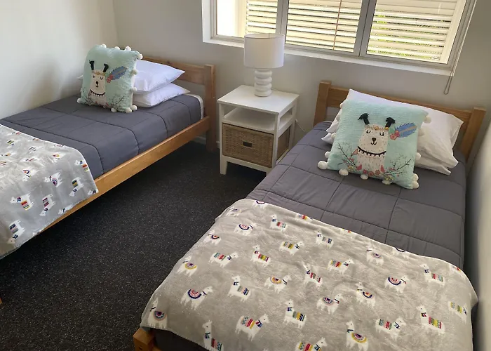 Aqua Promenade Beachfront Apartments Sunshine Coast