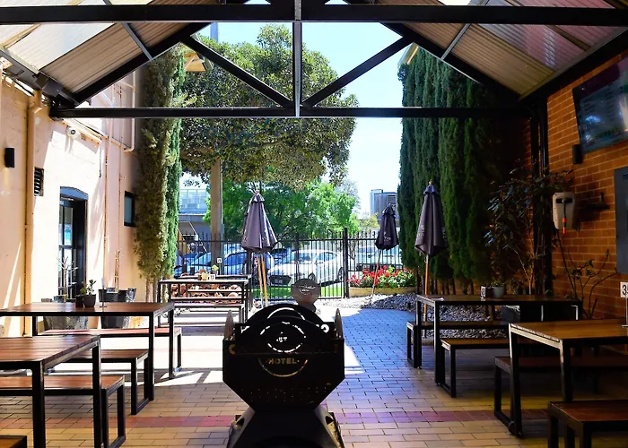 Caledonian Hotel Motel Echuca