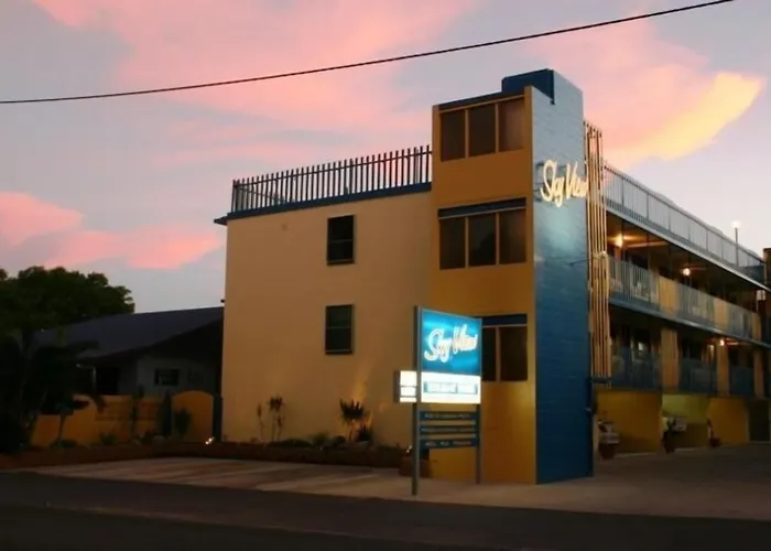 Sky View Units Bowen Aparthotel