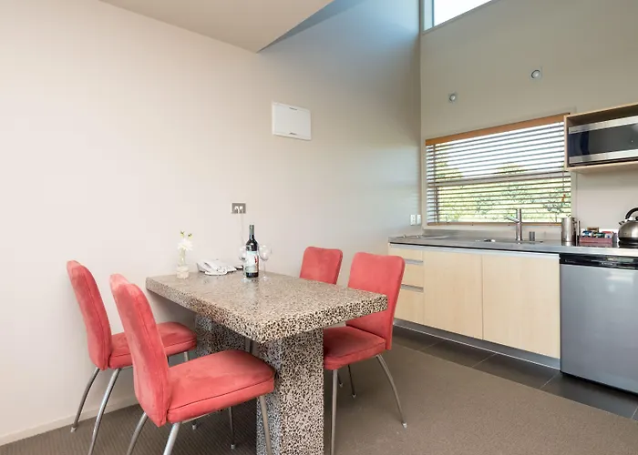 One Burgess Hill Aparthotel New Plymouth