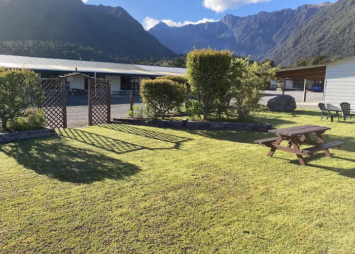 Lake Matheson Motel Fox Glacier