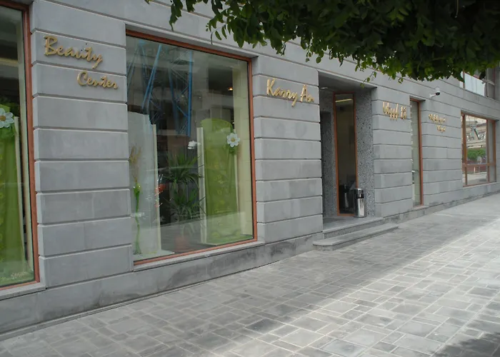 Paris Hotel Erivan