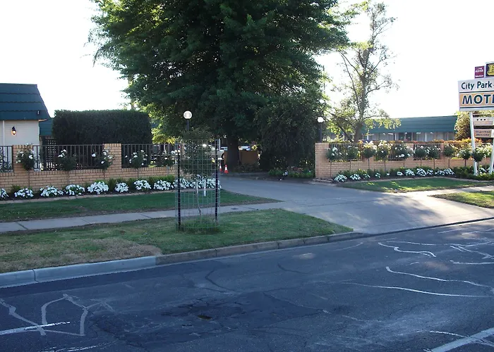 City Park Motel And Apartments Wagga Wagga