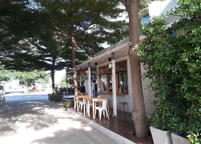 Talay Hotel And Villa Cha-Am
