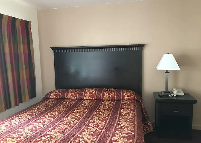 Townhouse Motel Weed