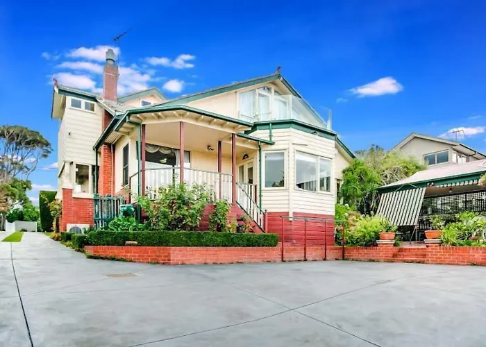 Mornington Bed And Breakfast