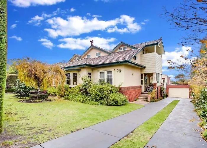 Mornington Bed And Breakfast